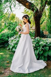 Весільний портрет нареченої у Миколаєві — фотограф Вікторія Чистікова. Класичний образ.